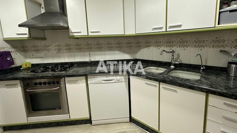 Foto d55c5e15-e30c-437e-a6bb-046f99f58984. Flat with heating in Centro Ontinyent