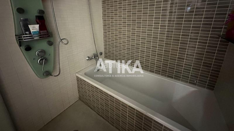 Foto e673b3ba-e6be-46e1-8fb9-48703d408afd. Flat with heating in Centro Ontinyent