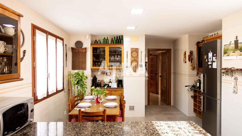 Foto 3453c7ff-3ffd-4373-975d-6bc8f016f342. Chalet mit heizung parking pool in Santa Ana Ontinyent