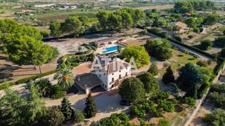 Mas à Agullent. Espectacular masía en venta  agullent