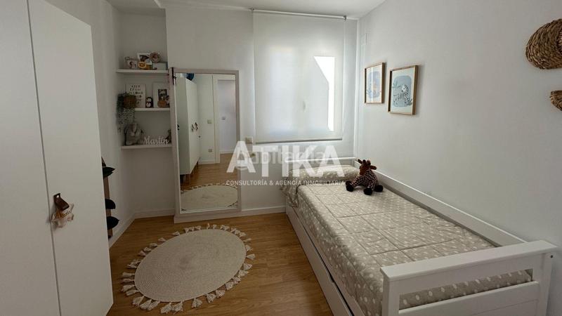 Foto 20faa719-41ef-49a4-8091-3981bd065a3f. Àtic amb calefacció aparcament a Sant Josep-Zona Hospital Ontinyent