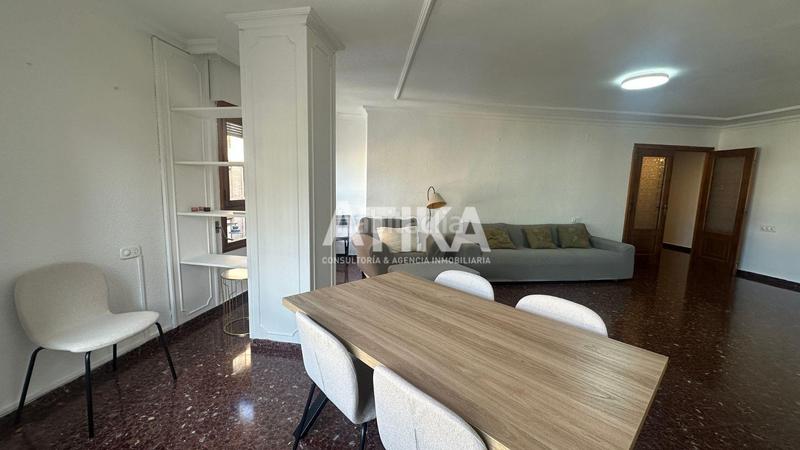 Foto eafb1d67-1b74-421e-a9b6-da17a05e57f2. Alquiler piso  en alquiler en amplia avenida en Ontinyent