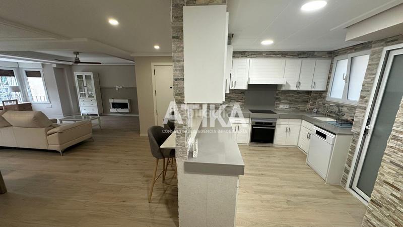 Foto ceb0effa-8dcb-4098-bc47-ab30f21397ef. Flat with heating in Centro Ontinyent