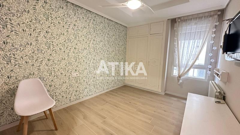 Foto fc6edcea-527f-4d5e-90b6-7a79821a1686. Flat with heating in Centro Ontinyent