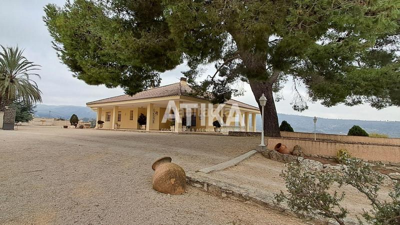 Foto 5a829b2c-6893-4089-a647-afe41d708910. Chalet precioso chalet en venta con impresionantes vistas a la montaña en Ontinyent