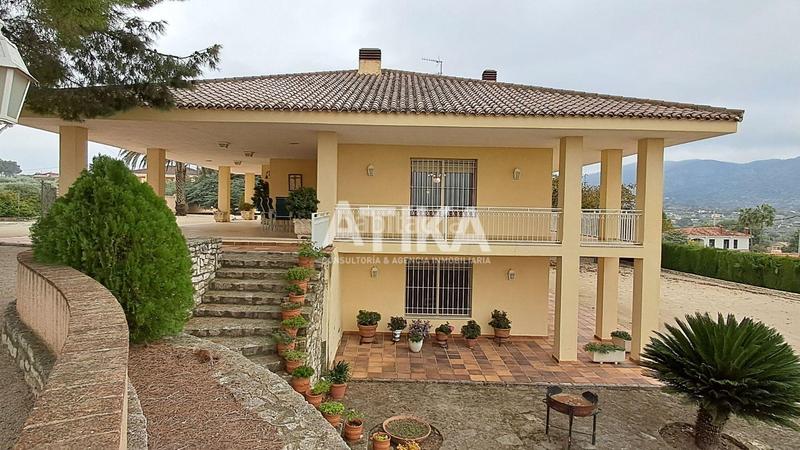 Foto 85777d25-c584-48ae-a1a0-3b077b3aa47f. Chalet precioso chalet en venta con impresionantes vistas a la montaña en Ontinyent