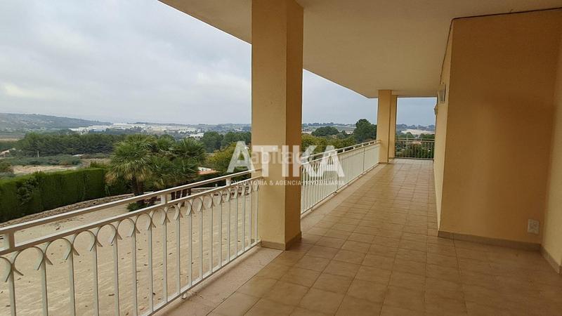 Foto 93b6989d-0bd1-42a0-a02a-9222ce66d088. Chalet precioso chalet en venta con impresionantes vistas a la montaña en Ontinyent