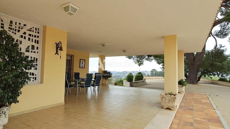 Foto a040bd79-feb8-46af-b96b-9a46463c1a26. Chalet precioso chalet en venta con impresionantes vistas a la montaña en Ontinyent