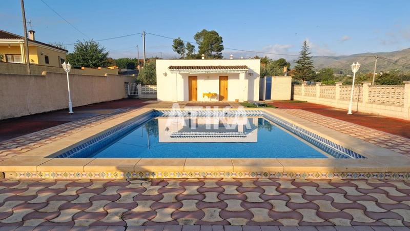 Foto aca5337f-f050-41a1-94cd-c1c9fdd9595c. Chalet con riscaldamento parcheggio piscina in Santa Ana Ontinyent