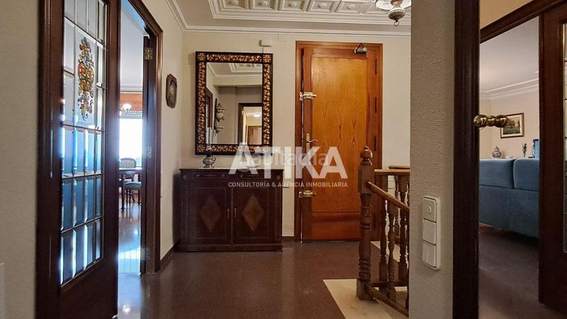 Foto bb6c452c-5f2c-4d3b-b65d-4ce04547ddb3. Chalet precioso chalet en venta con impresionantes vistas a la montaña en Ontinyent