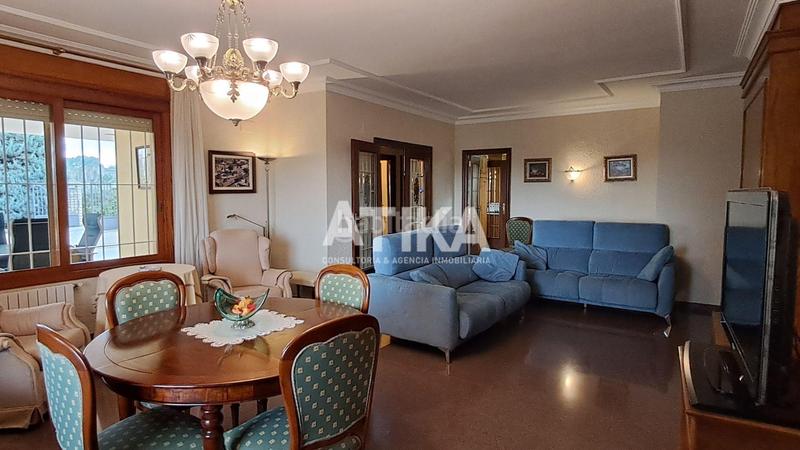 Foto bf0fc072-a887-4660-916e-d31e0259e4cd. Chalet precioso chalet en venta con impresionantes vistas a la montaña en Ontinyent