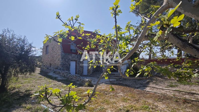 Foto 8b80a235-e45a-4751-8ee0-176b9f7901b0. Xalet amb piscina a Santa Ana Ontinyent