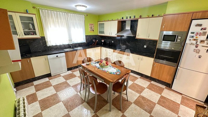 Foto 6836172b-f9b1-4765-9e12-d3596afe806e. Xalet amb calefacció a El Pilar Ontinyent