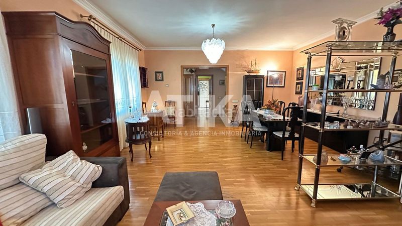 Foto 72776084-fb46-4d7f-8267-6551398ea47e. Xalet amb calefacció a El Pilar Ontinyent