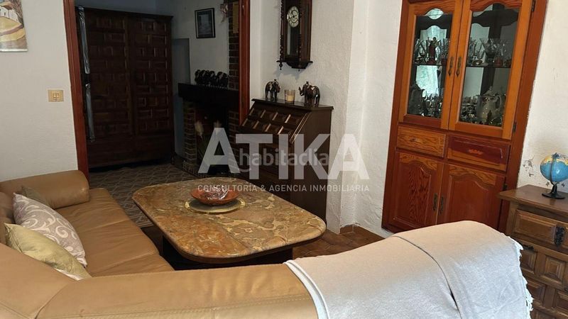 Foto 07ecbe9a-28bb-48c8-b67c-23307676e6e9. Casa amb aparcament a Centro Ontinyent