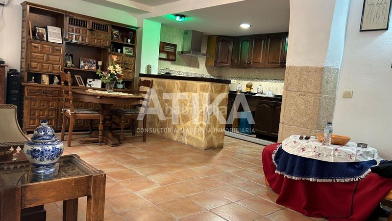Foto 2b1b0bfa-e40c-42d1-a547-6591a8c4dd5b. Casa amb aparcament a Centro Ontinyent