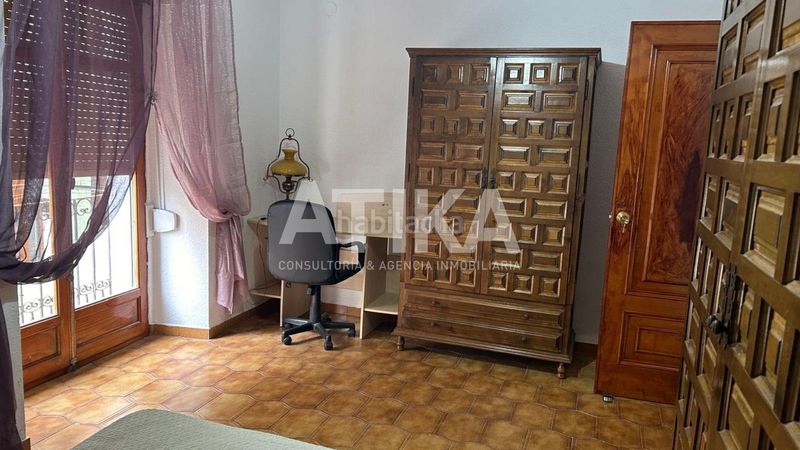 Foto 748bfbff-7485-47eb-934b-ab317324f10c. Casa amb aparcament a Centro Ontinyent
