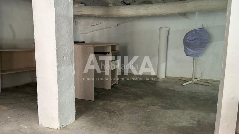 Foto a8784d80-d8bb-40e6-ac2c-5bd68da593c0. Casa amb aparcament a Centro Ontinyent