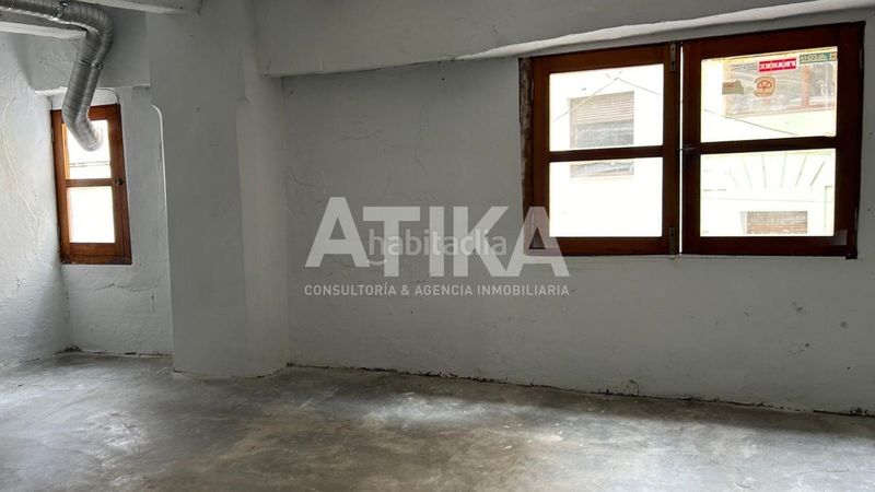 Foto dddcb529-4335-4909-85a7-728b10212847. Casa amb aparcament a Centro Ontinyent