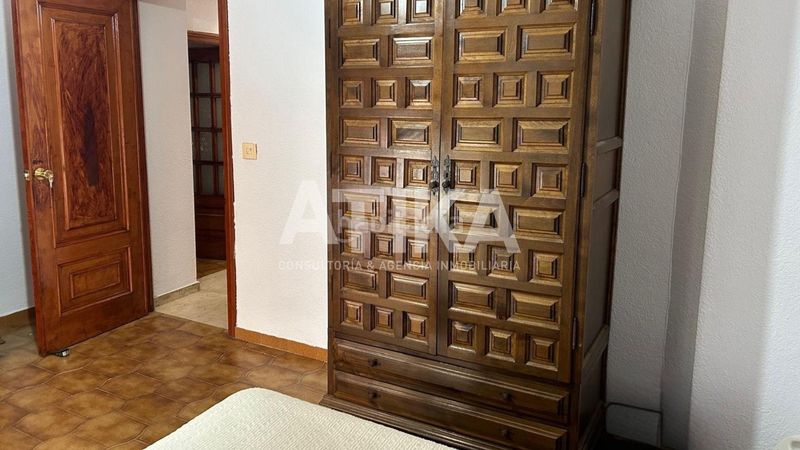 Foto e69d300f-cd5d-4b5f-ab86-a0002171c4cb. Casa amb aparcament a Centro Ontinyent