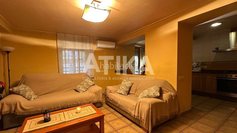 Foto e4a08df8-64cd-41a4-91d7-9b929c9eff08. Casa amb calefacció a Centro Ontinyent