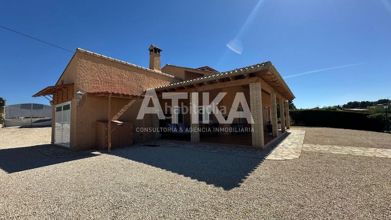 Foto c423fb39-e2c0-4898-a8d6-6ff98811dce2. Xalet amb calefacció aparcament piscina a Agullent
