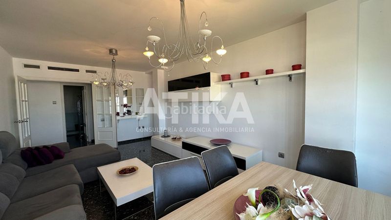 Foto 564adcdb-f469-4859-8902-6b8c0af5f613. Pis amb aparcament a Centro Ontinyent