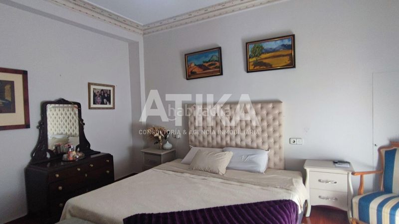 Foto a8d0643d-3f0d-4943-9d32-137979b7b035. Casa amb calefacció a Centro Ontinyent
