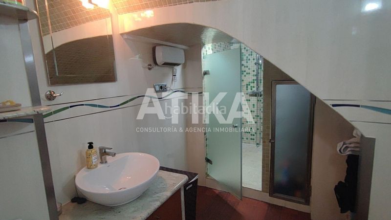 Foto f083cd15-e47c-4931-ba43-a68fd8df6dbd. Casa amb calefacció a Centro Ontinyent