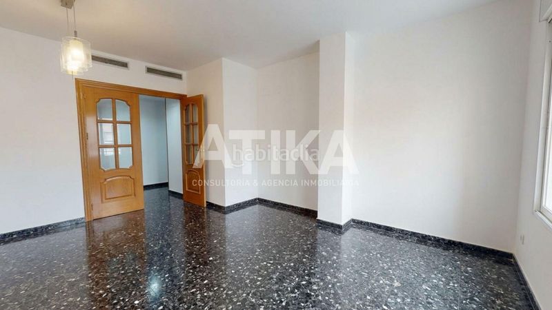 Foto a33ca8ef-b12f-40d8-a695-8c561ef63c4a. Pis amb aparcament a Sant Josep-Zona Hospital Ontinyent