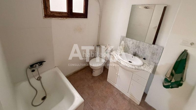 Foto c3221cb8-a152-4edb-8919-9931b9e6f383. Pis a El Llombo Ontinyent