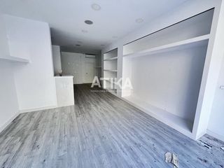 Rent Business premise in Centro. Local en alquiler en pleno corazón comercial.