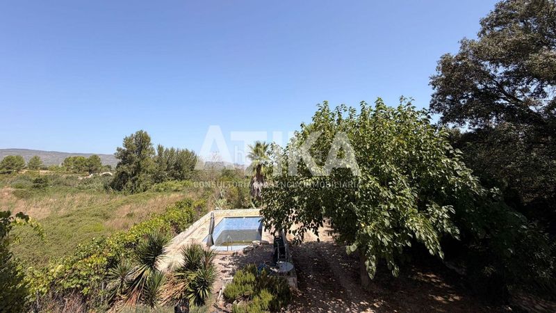 Foto dd17a9f0-87fa-44e2-aaec-74604beb6a5a. Chalet  en venta en El Llombo Ontinyent