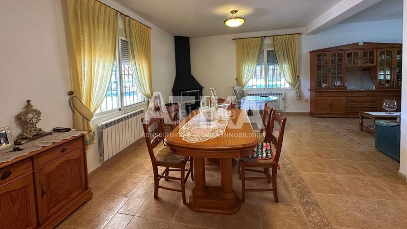 Foto 0970c1ec-80e0-4981-a453-fa184049b326. Xalet a Agullent