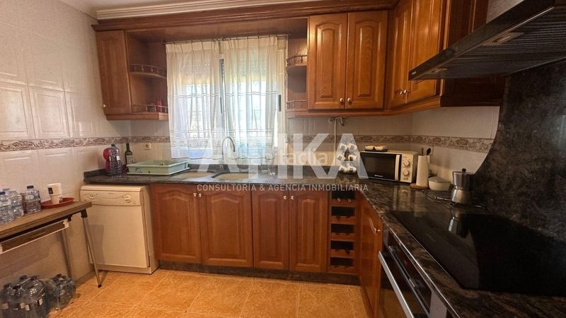 Foto eb317800-90af-4750-8efe-a86046932214. Xalet a Agullent