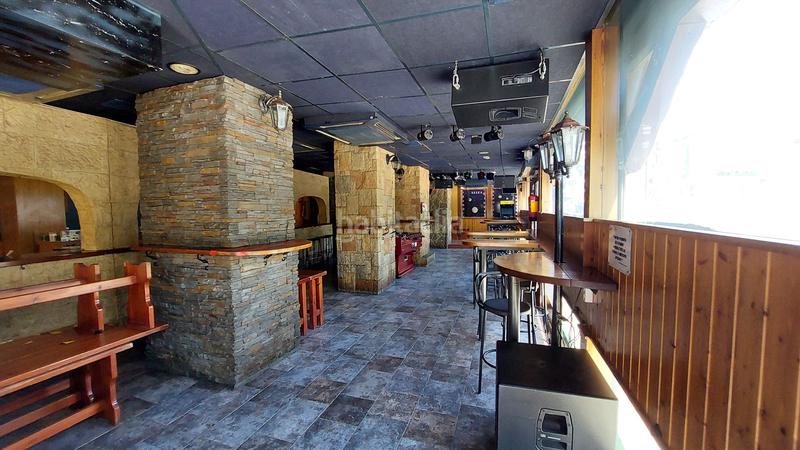 Foto fa8af1cf-8262-4f2a-b6c4-a3b80837bce2. Local comercial local en venta en calle navarra esquina con calle zaragoza en Salou