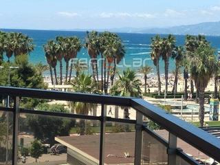 Pis a Mar i Camp - Platja dels Capellans. Piso en venta en calle dosca con vista mar.