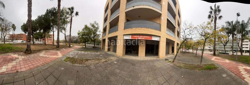 Foto 2298cd25-3a05-48d6-81b2-734d9258a039. Local comercial a Els Esquirols Cambrils