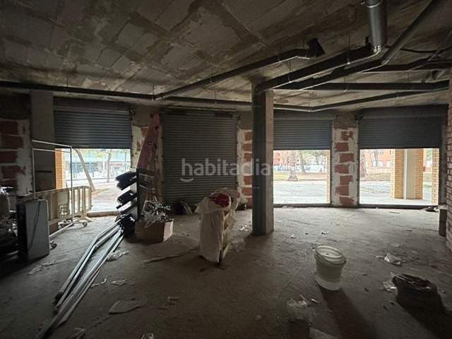 Foto 28e88ab1-8f73-4e3f-b1b2-eb674e513d12. Local comercial a Els Esquirols Cambrils