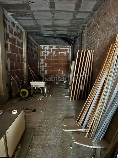 Foto 68973f0d-697d-4df5-9c98-380a01b365e1. Local comercial a Els Esquirols Cambrils