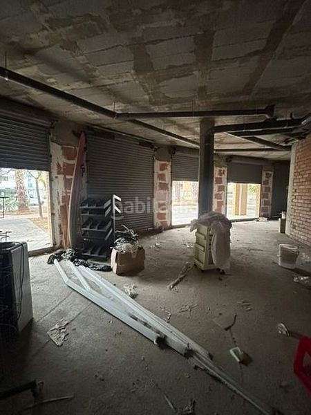 Foto a2a7a983-885f-4de2-b850-1004e04b4d12. Local comercial a Els Esquirols Cambrils