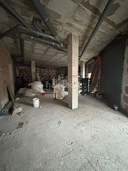Foto e6b9db1a-e834-4805-a3d1-bcb1d6bf31bf. Local comercial a Els Esquirols Cambrils