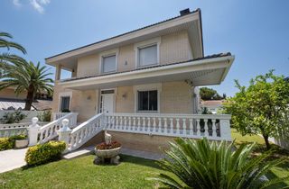 Chalet à Covamar. Chalet independiente en venta en covamar