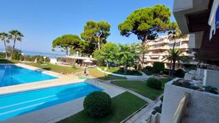 Apartament a Mar i Camp - Platja dels Capellans. Apartamento en venta en complejo playamero