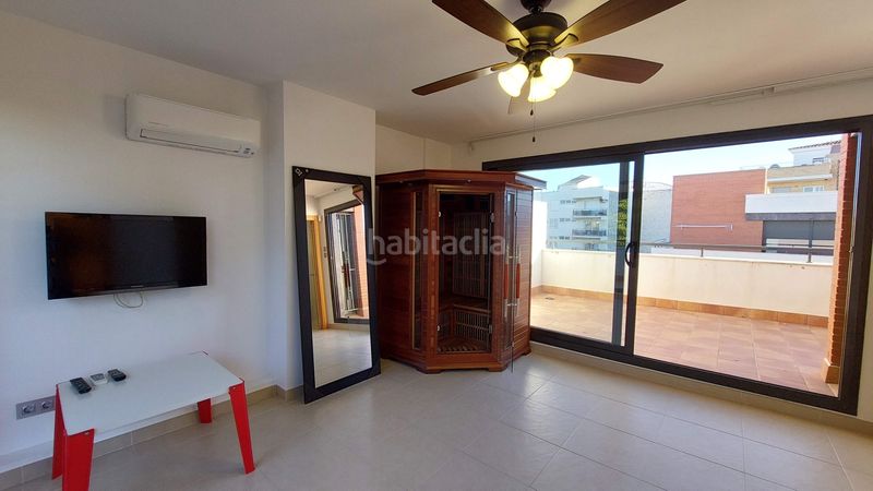 Foto 1cab6d89-3e60-4e33-83d9-824fa9db8f8f. Casa adossada amb calefacció aparcament piscina a Salou