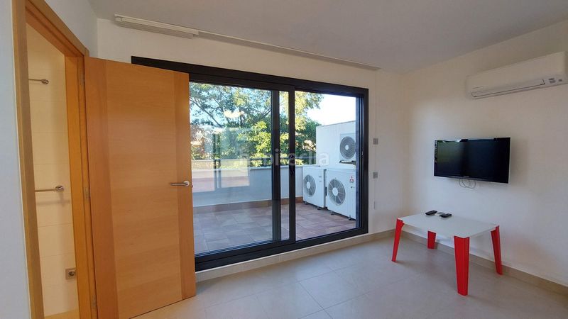 Foto 8a771b85-9b10-4042-b2b3-1b8c750816ea. Casa adossada amb calefacció aparcament piscina a Salou