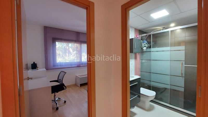 Foto cc7e4184-8538-4c19-bb29-403f4103f507. Casa adossada amb calefacció aparcament piscina a Salou