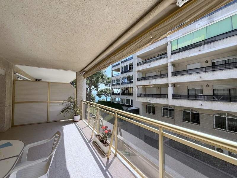 Foto 1922c53f-39e6-4275-b6d7-1dc33c628577. Apartament amb piscina a Mar i Camp - Platja dels Capellans Salou