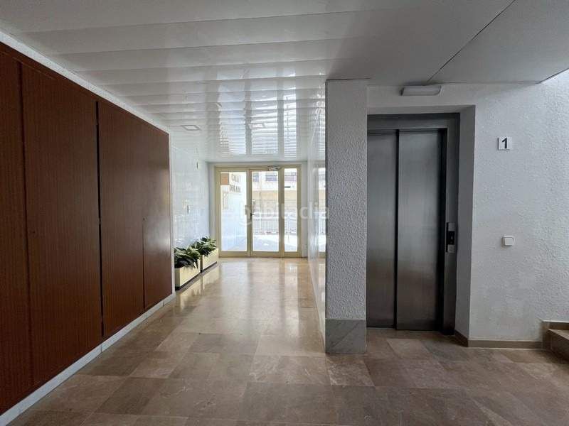 Foto 4ff0b154-d8b9-489a-87e8-e16355dfa786. Apartament amb piscina a Mar i Camp - Platja dels Capellans Salou