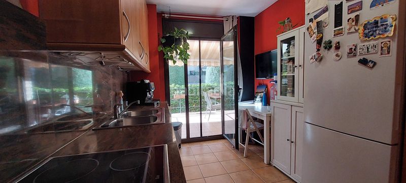 Foto f6df164d-9ddd-498b-bbb6-2f22d7417747. Planta baixa amb calefacció aparcament piscina a Salou